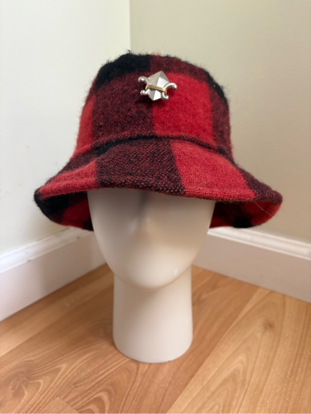Treister Red and Black Plaid Bucket Hat with Fleur-de-Lis Pin